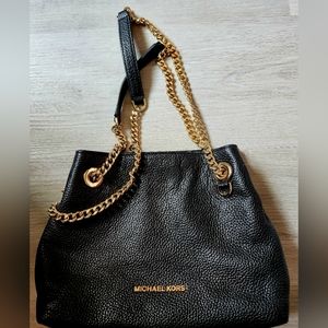 Black crossbody should bag